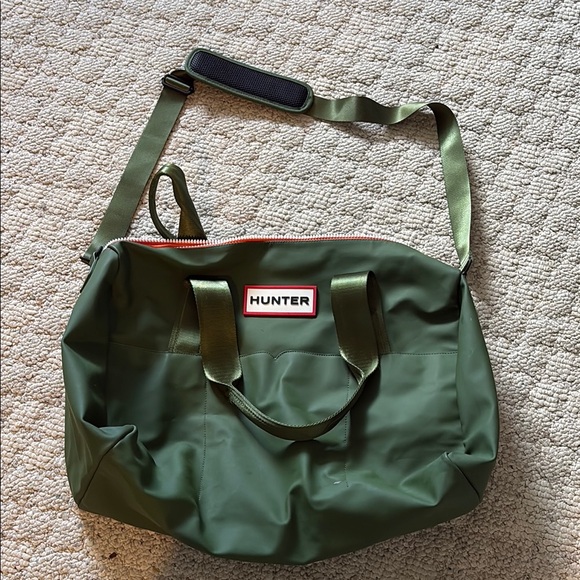 Hunter large Green Overnight Bag - Picture 1 of 6
